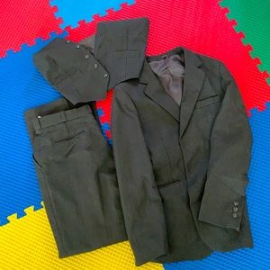 Vintage 3pc boys suit - 1990’s